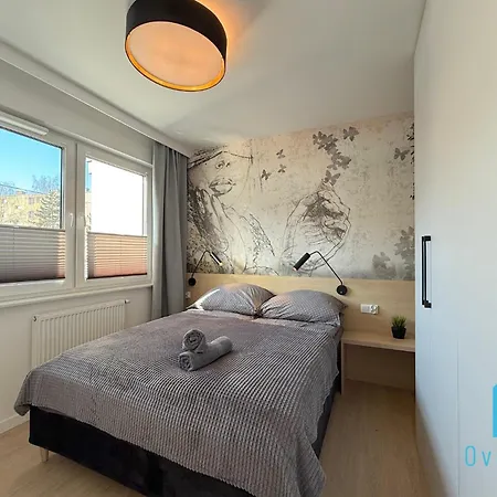 Sailor Apartment- 10 Minutes To Seaside & Center דירה גדינייה