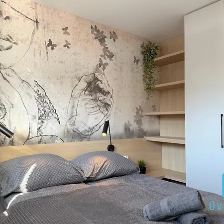 Sailor Apartment- 10 Minutes To Seaside & Center דירה *