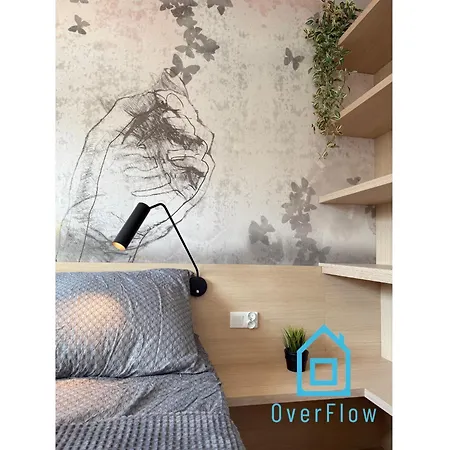 Sailor Apartment- 10 Minutes To Seaside & Center * גדינייה