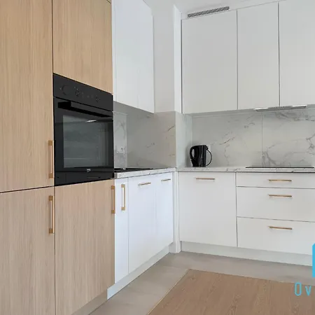Sailor Apartment- 10 Minutes To Seaside & Center דירה *
