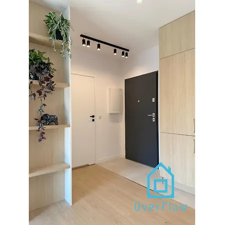 Sailor Apartment- 10 Minutes To Seaside & Center דירה *