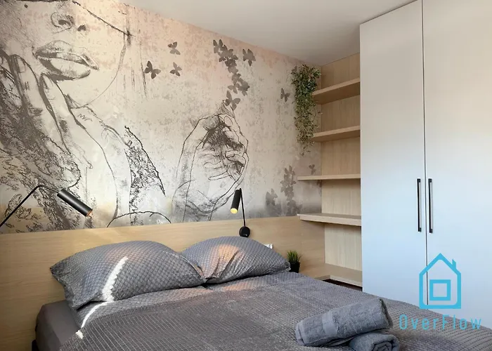 Sailor Apartment- 10 Minutes To Seaside & Center 公寓 *