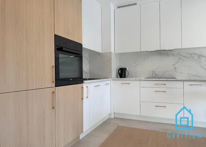 Sailor Apartment- 10 Minutes To Seaside & Center 公寓 *